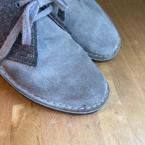 SIZE 10 Clarks Original Womens Gray Wool Felt Leather Desert Boots Crepe Soles - Picture 4 of 11